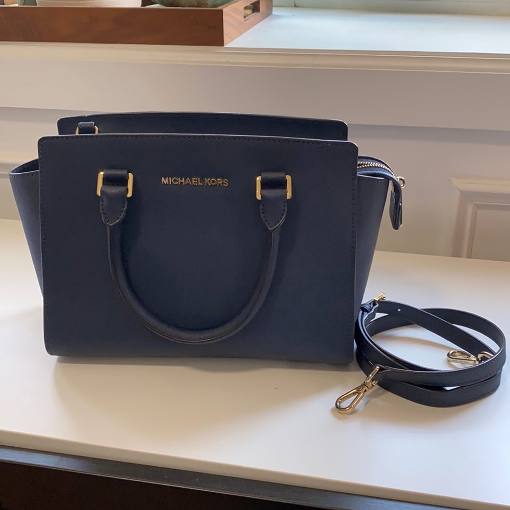 Michael Kors Saffiano Leather Top-Zip Tote Bag